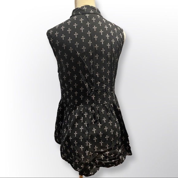 XXI Cross print top - Picture 2 of 3